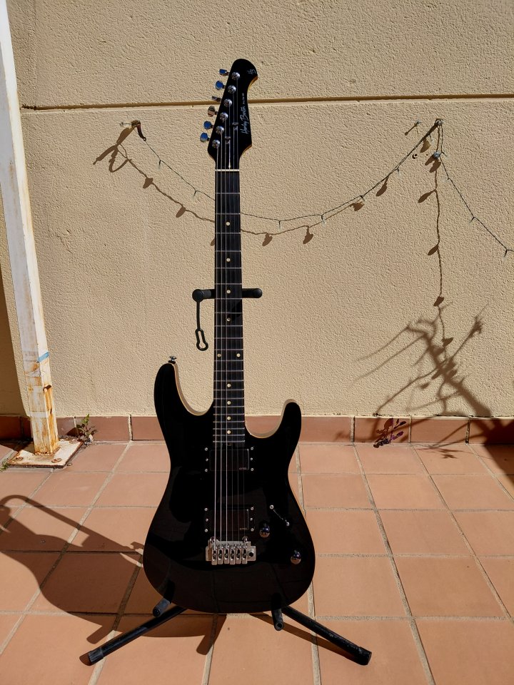 Harley Benton Fusion con Emegés