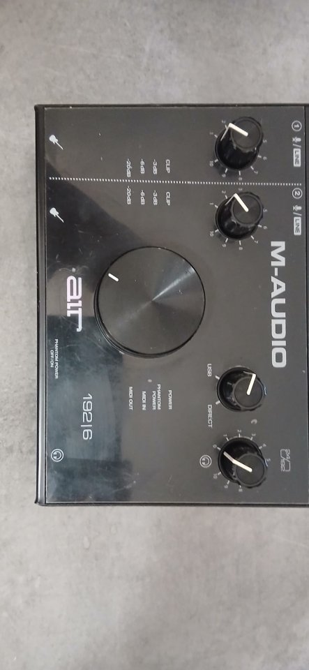 VENDO INTERFACE M-Audio AIR 192|6 de segunda mano · Foto 3 de 4 · Valencia · 120 €