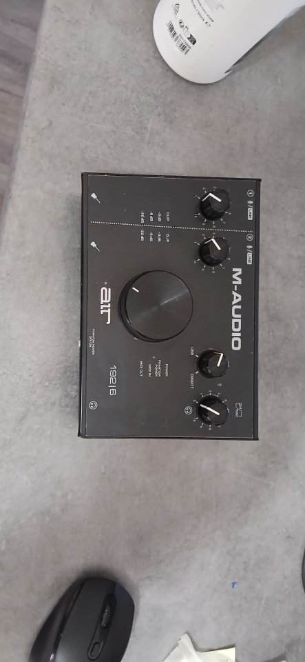 VENDO INTERFACE M-Audio AIR 192|6 de segunda mano · Foto 4 de 4 · Valencia · 120 €