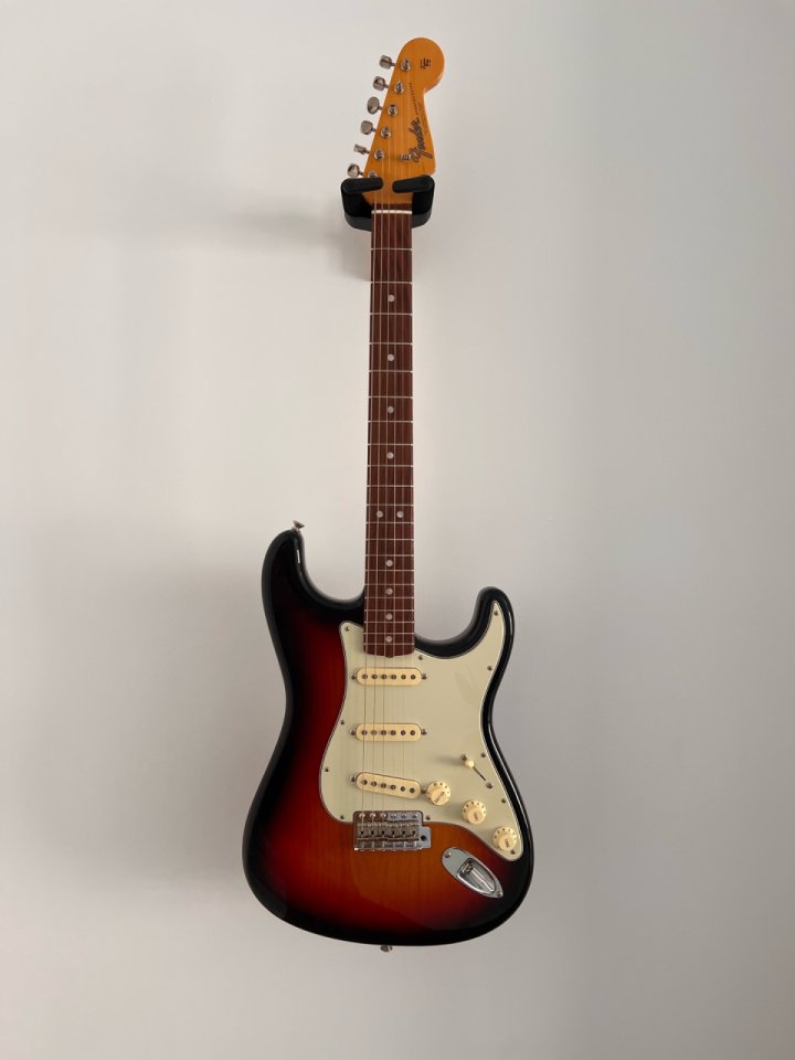 Fender AM orig 60s strat RW 3TSB de segunda mano · Foto 1 de 9 · Alicante · 1850 €