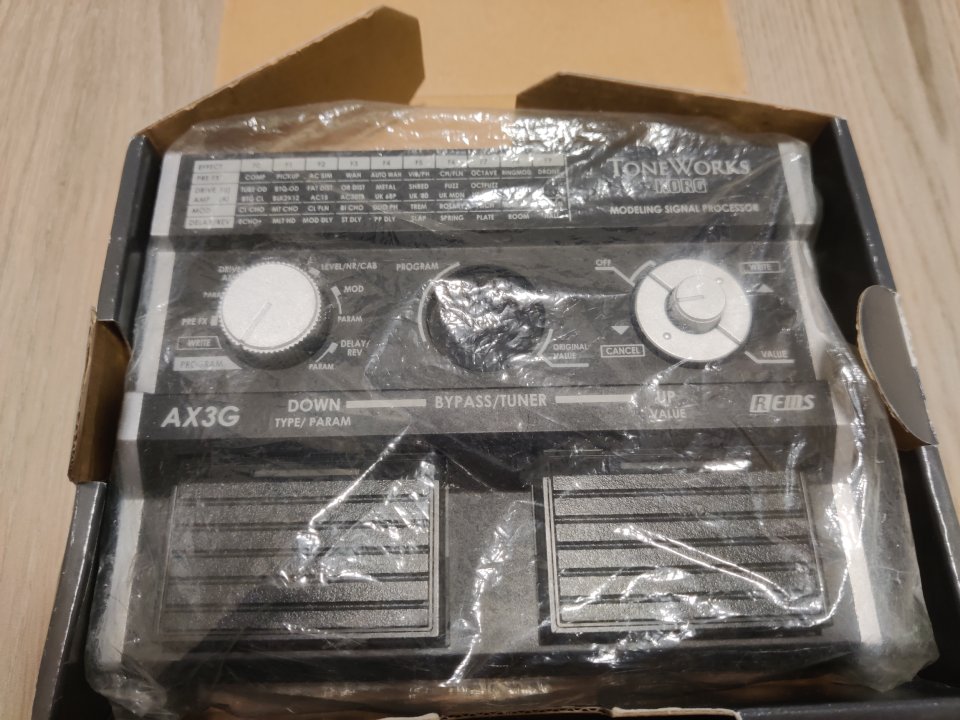 Multiefectos Korg AX3G