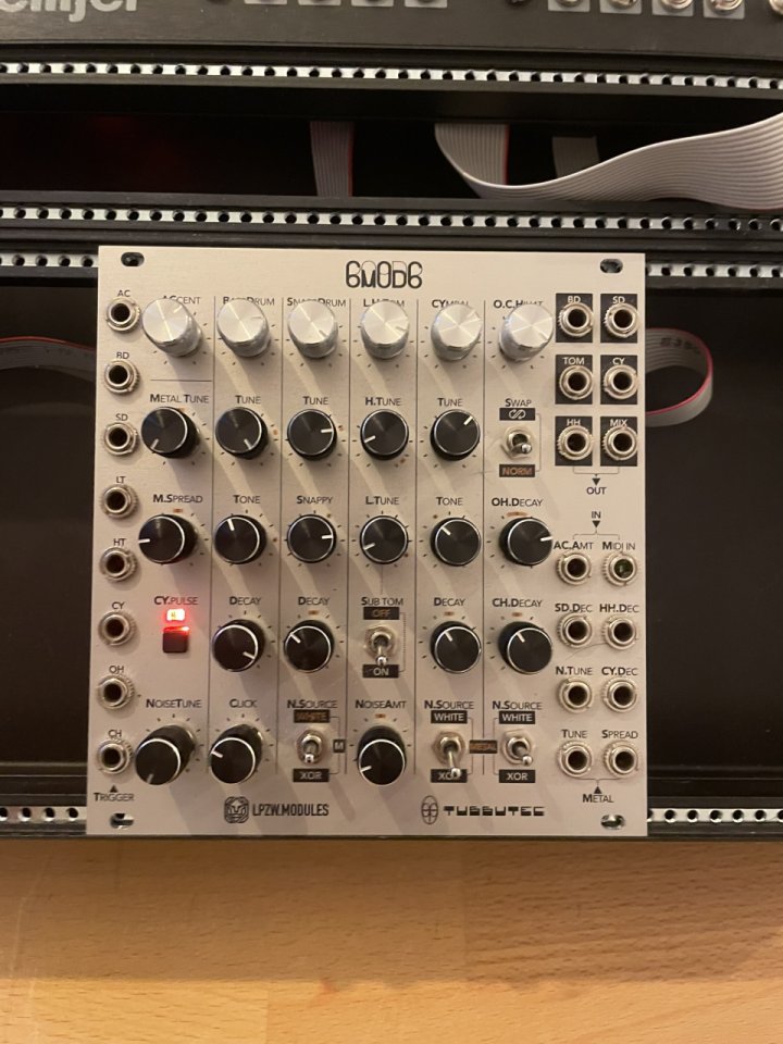 Tubbutec 6m0d6 (TR-606) Eurorack de segunda mano · Málaga · 450 €