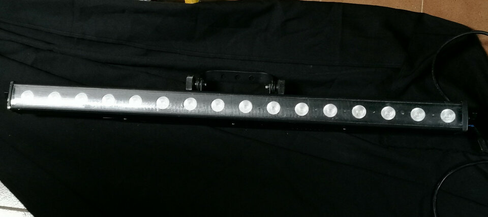 Barra LED DMX / Panel de efectos de luz IMG Stage Line RGBL-412DMX