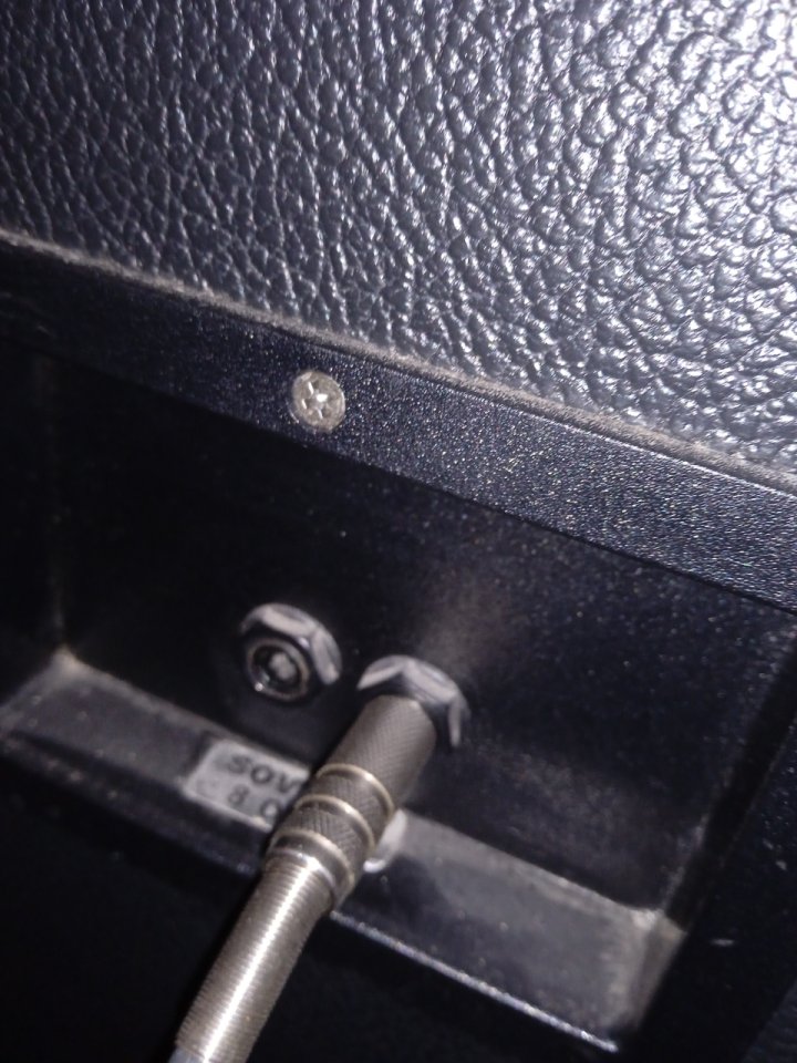 Pantalla 4x12 para amplificador de guitarra de la marca sovtek