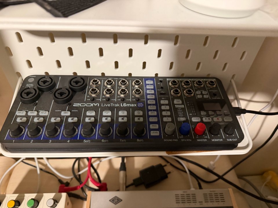 Zoom L6 Max de segunda mano · Foto 1 de 2 · Madrid · 300 €