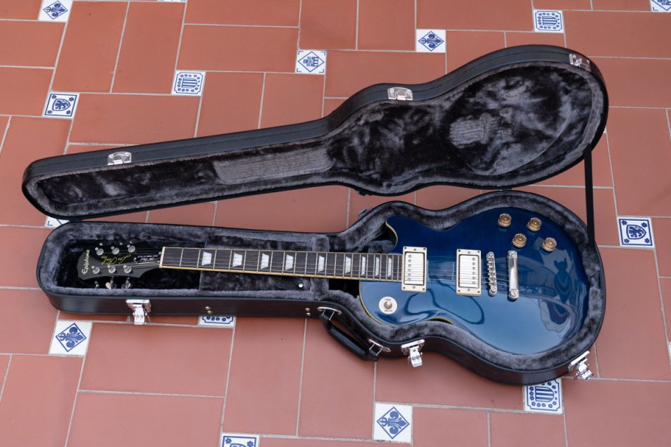 Epiphone Les Paul Tribute Plus Outfit Midnight Sapphire