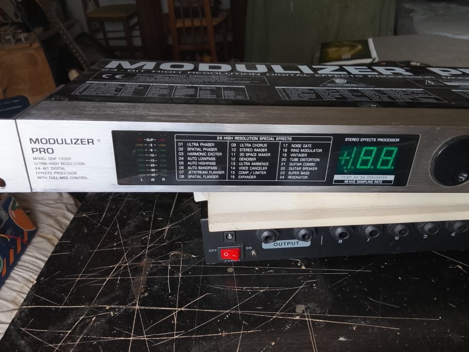 Modulizer Pro DSP1200P de segunda mano · Foto 2 de 8 · Cáceres