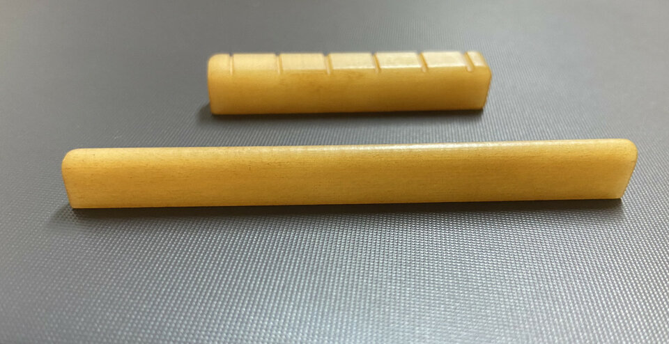 Cejuela Y Silleta Hueso Camello Guitarra clásica