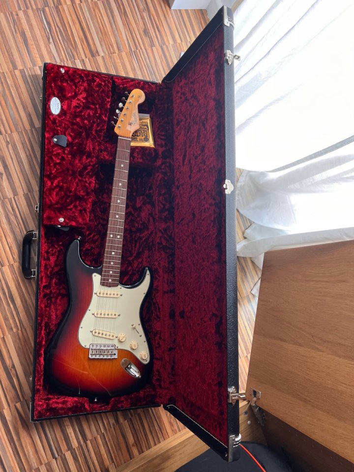 Fender AM orig 60s strat RW 3TSB de segunda mano · Foto 9 de 9 · Alicante · 1850 €