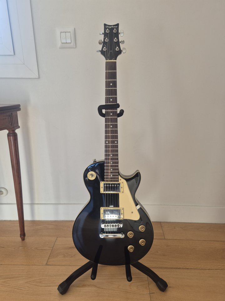 Guitarra eléctrica Daytona tipo Les Paul SP-02