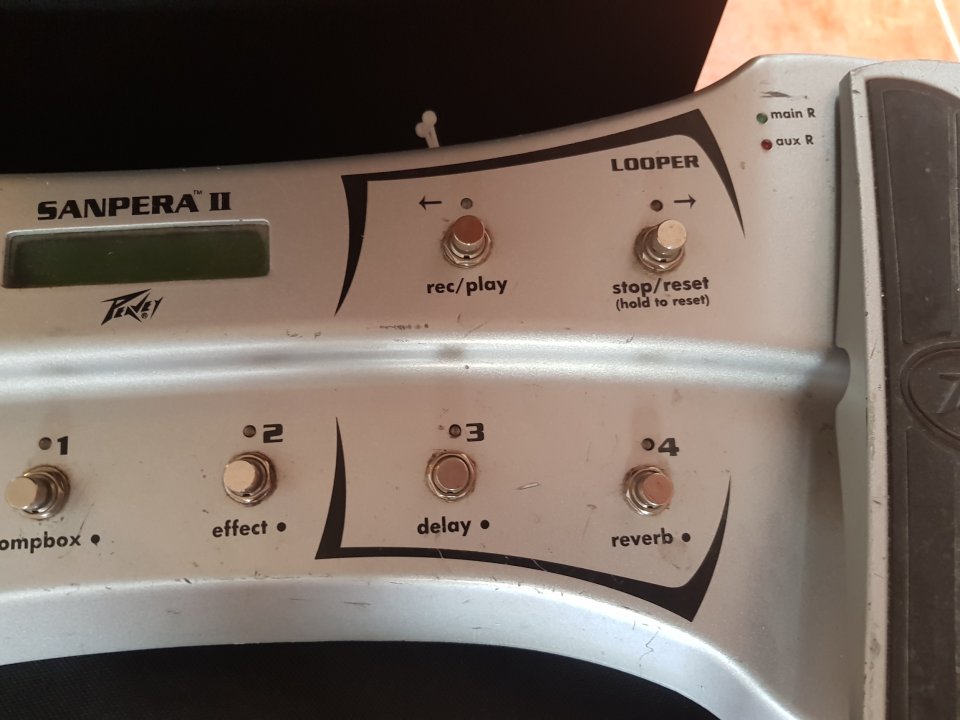 PEAVEY VYPYR 120 Combo Valvulas Hi-Gain y Emulador