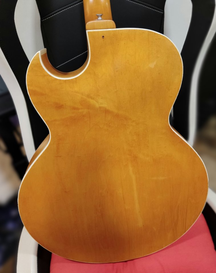 GIBSON ES175D de 1976 madera clara REBAJADA de segunda mano · Foto 8 de 10 · Valencia · 3800 €