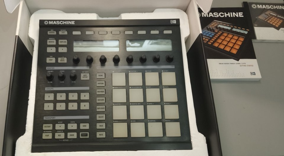 Native Instruments Maschine MK1 de segunda mano · Foto 8 de 10 · Valencia · 50 €