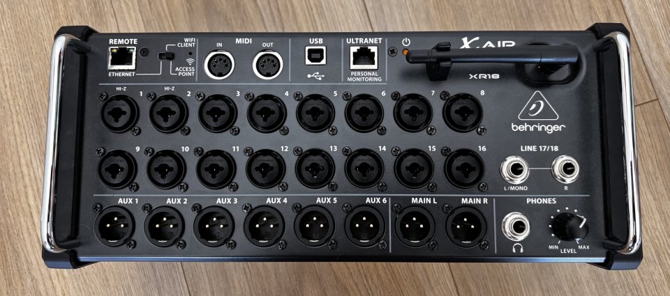 Behringer X AIR XR1 de segunda mano · Foto 4 de 10 · Burgos · 340 €