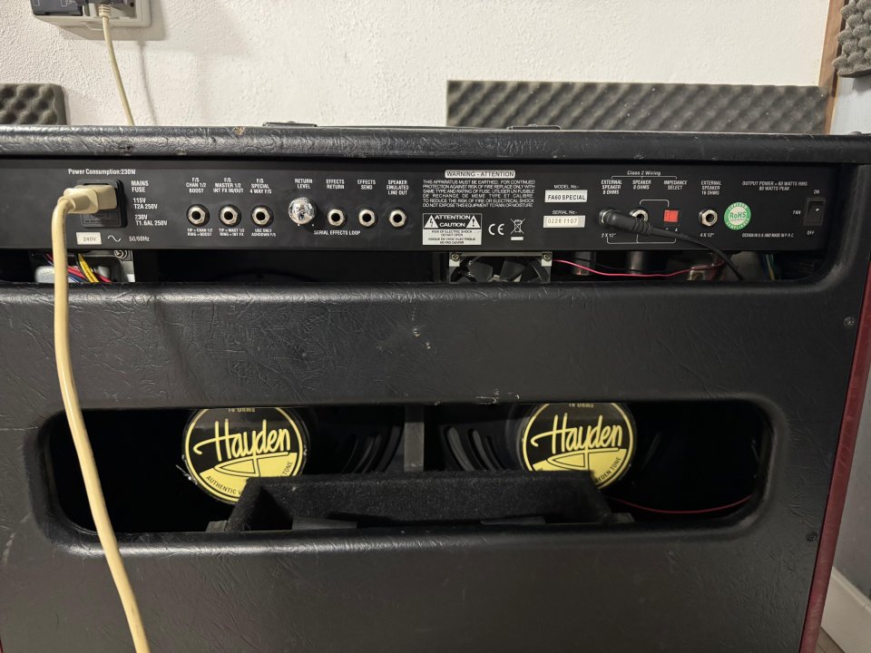 Amplificador a valvulas Haydem 2x12 60 DSP