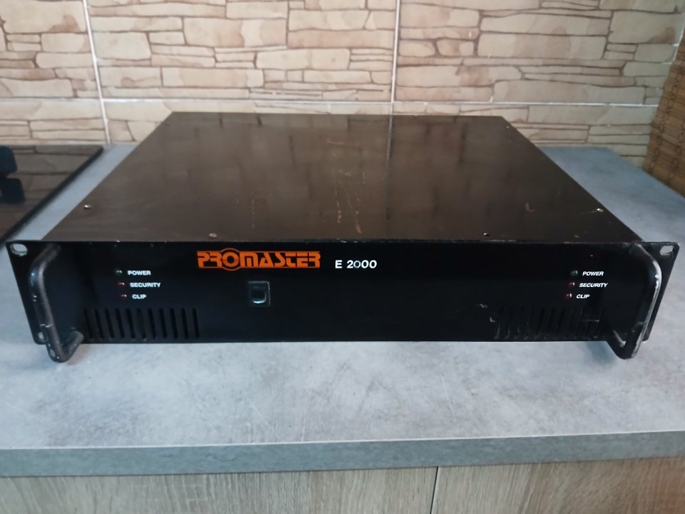 Etapa de potencia Amplificador 2000w de segunda mano · Foto 1 de 6 · Valencia · 150 €