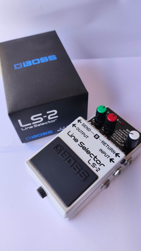 Boss LS-2 Line Selector