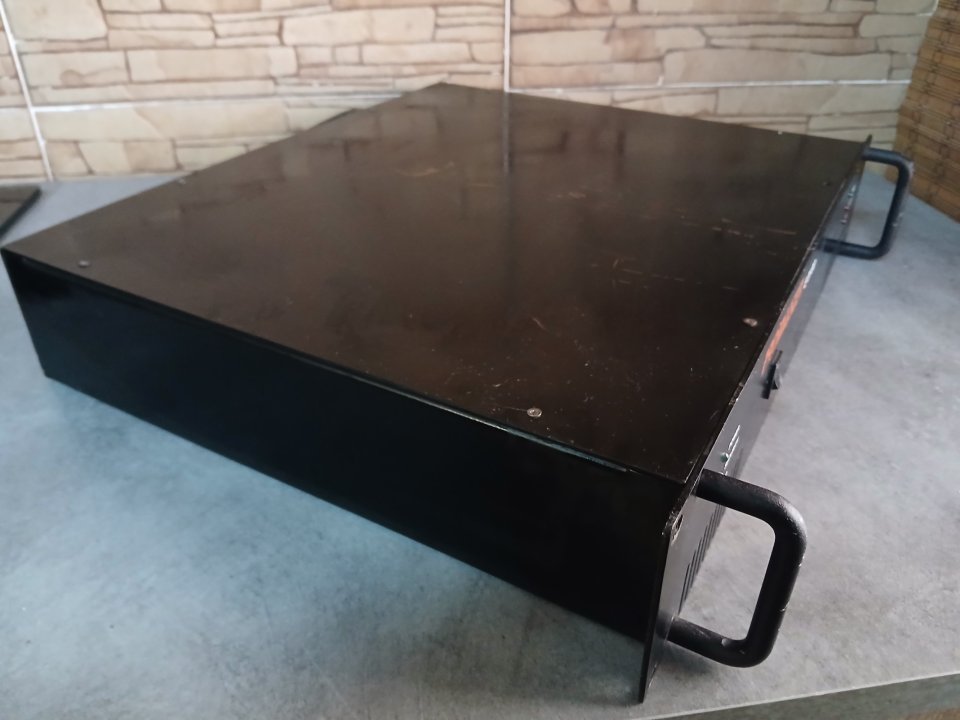 Etapa de potencia Amplificador 2000w de segunda mano · Foto 3 de 6 · Valencia · 150 €