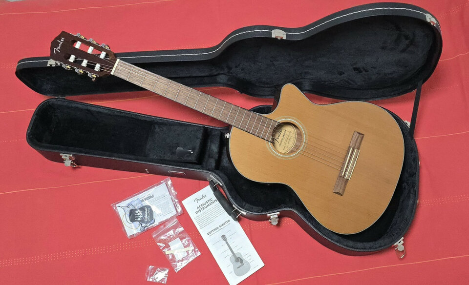 Fender CN-140SCE de segunda mano · Foto 1 de 10 · Madrid · 280 €