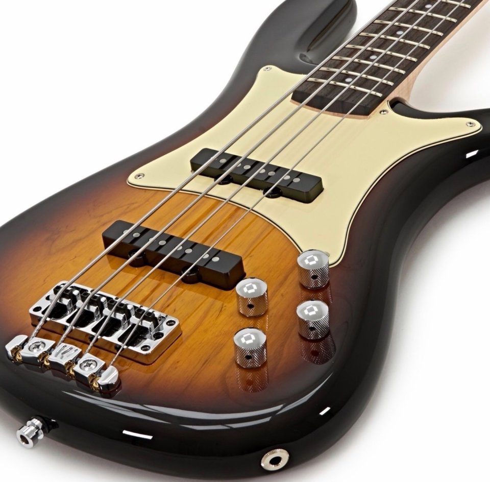 Warwick Streamer cv4 sunburst Teambuilt de segunda mano · Foto 1 de 7 · Barcelona · 2100 €