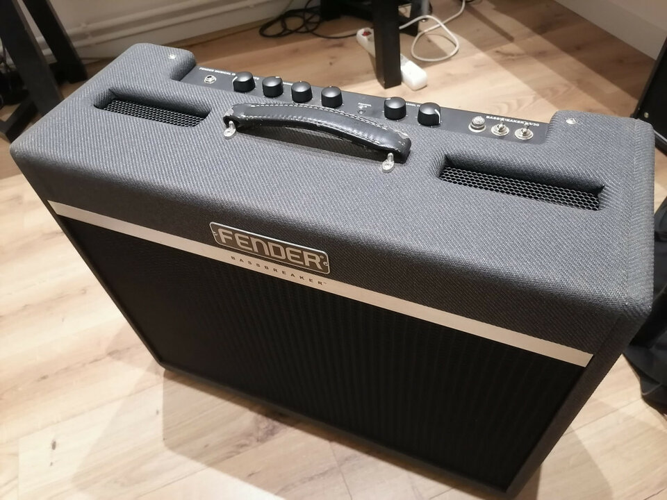 Fender Bassbreaker 18/30