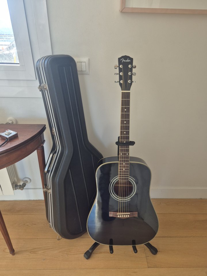 Guitarra acústica Fender modelo DG-99