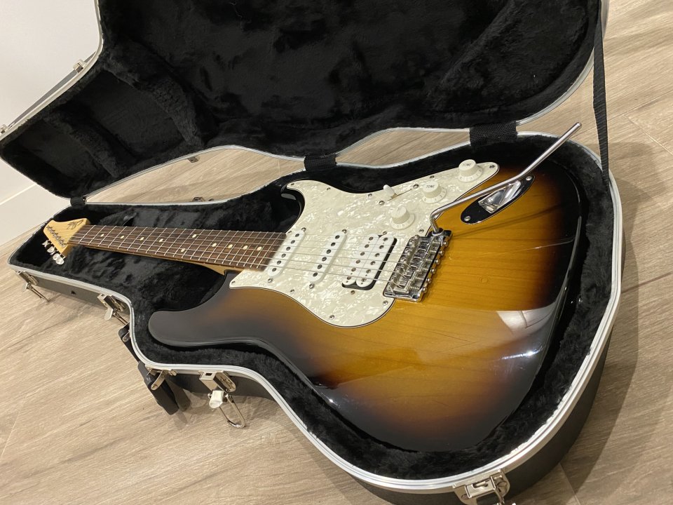 Suhr Classic S —Reservada