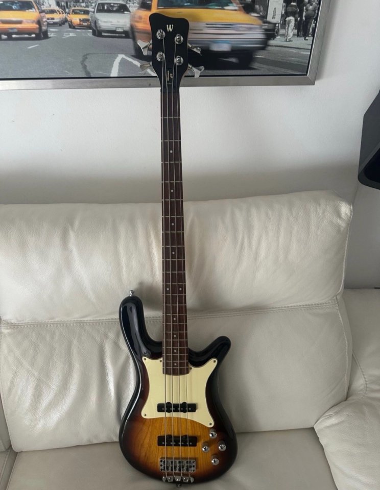 Warwick Streamer cv4 sunburst Teambuilt de segunda mano · Foto 3 de 7 · Barcelona · 2100 €