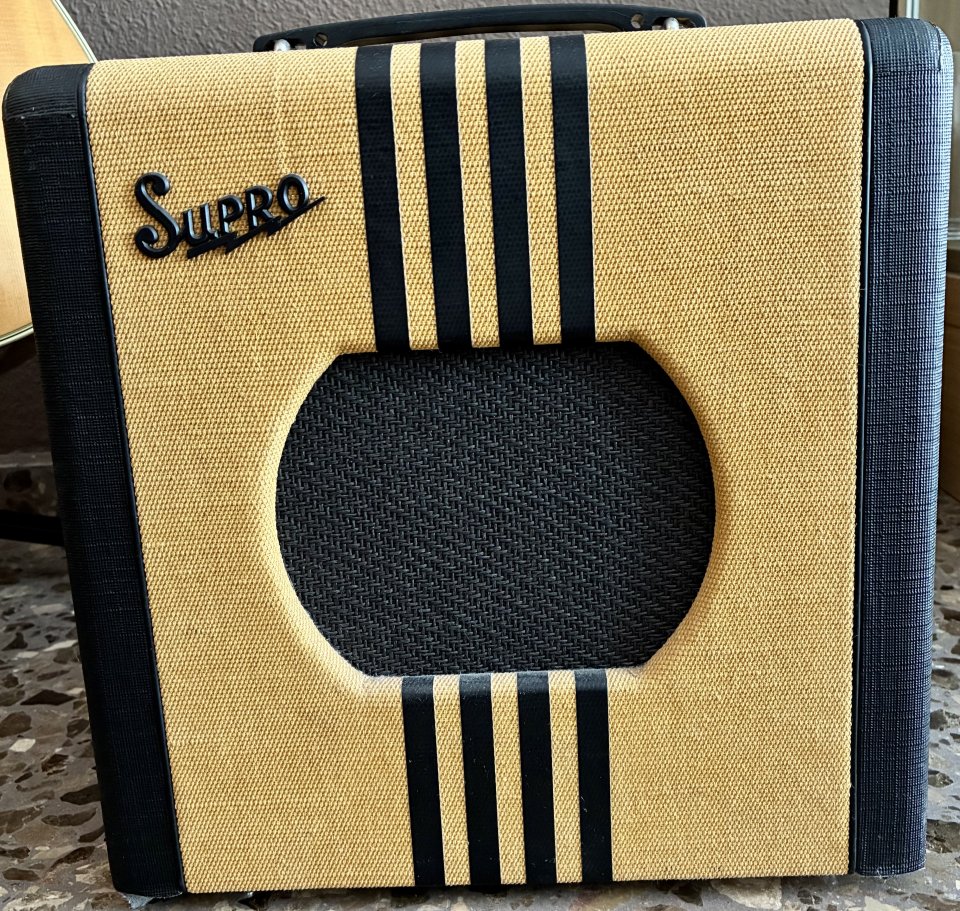 Amplificador Supro Delta King 8