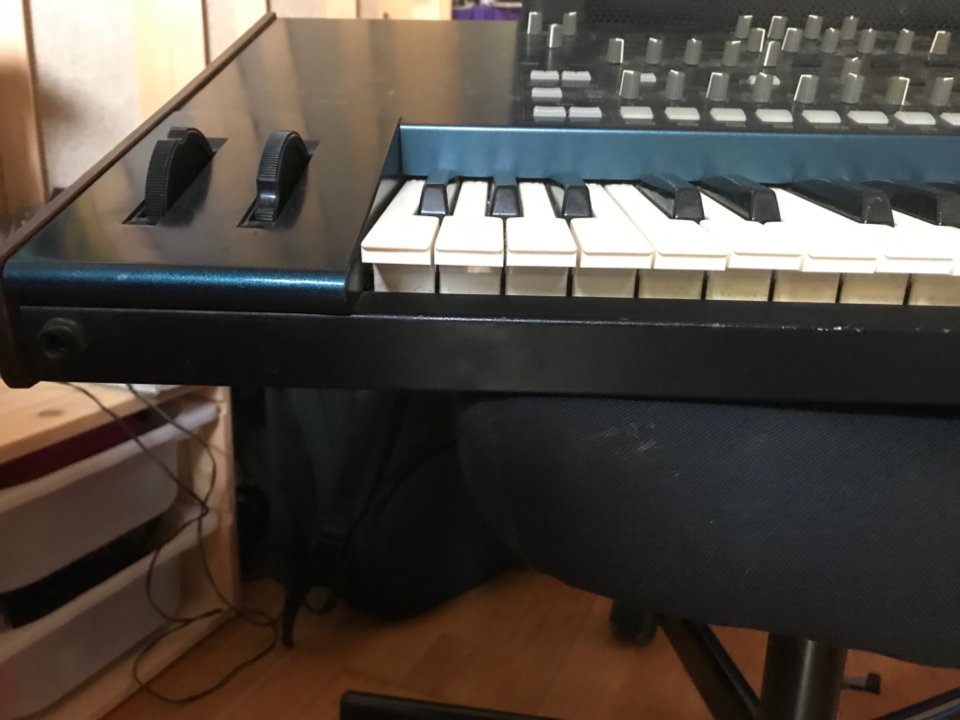 Korg MS2000