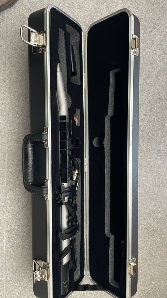 Yamaha WX5 a estrenar con maletín y cables de segunda mano · Foto 3 de 7 · Madrid · 180 €