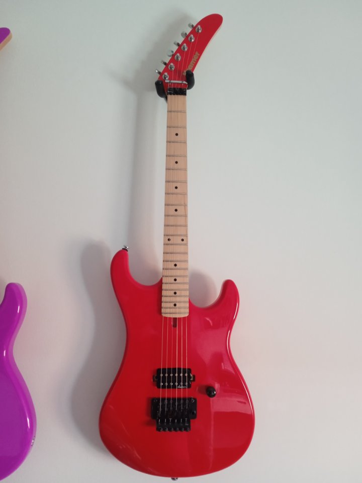 Kramer the 84 Radiant Red