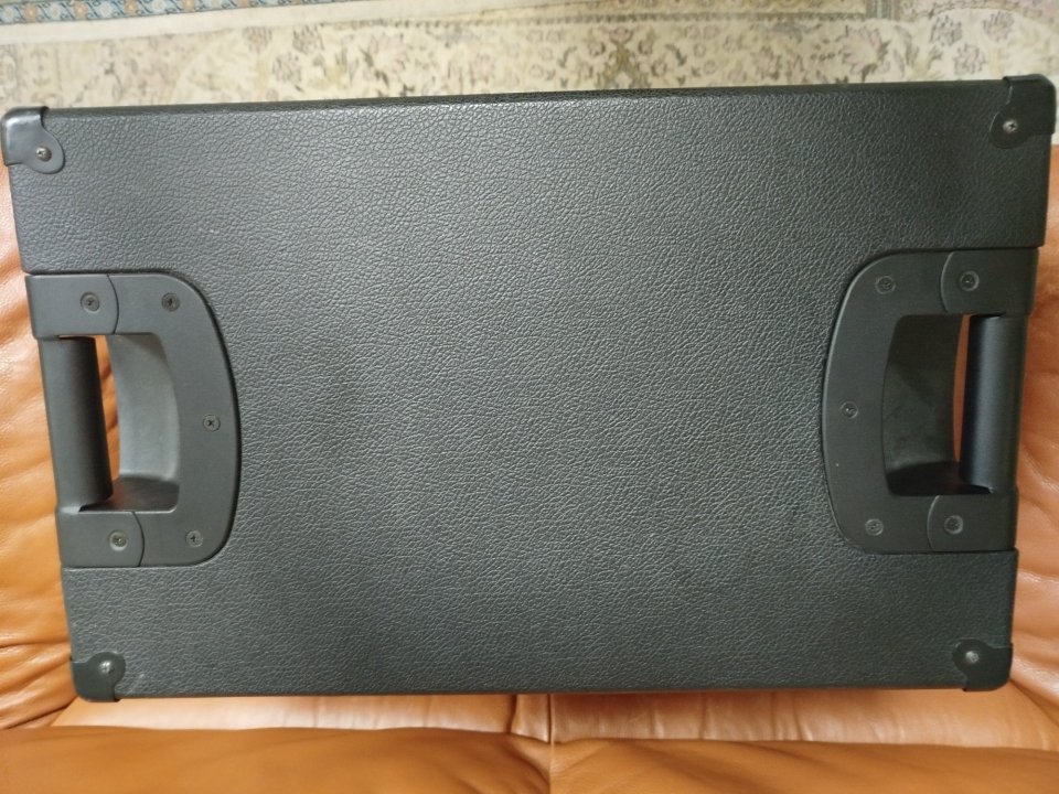 pantalla Laney LFR 112 de segunda mano · Foto 4 de 4 · Madrid · 350 €