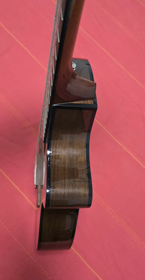 Fender CN-140SCE de segunda mano · Foto 7 de 10 · Madrid · 280 €