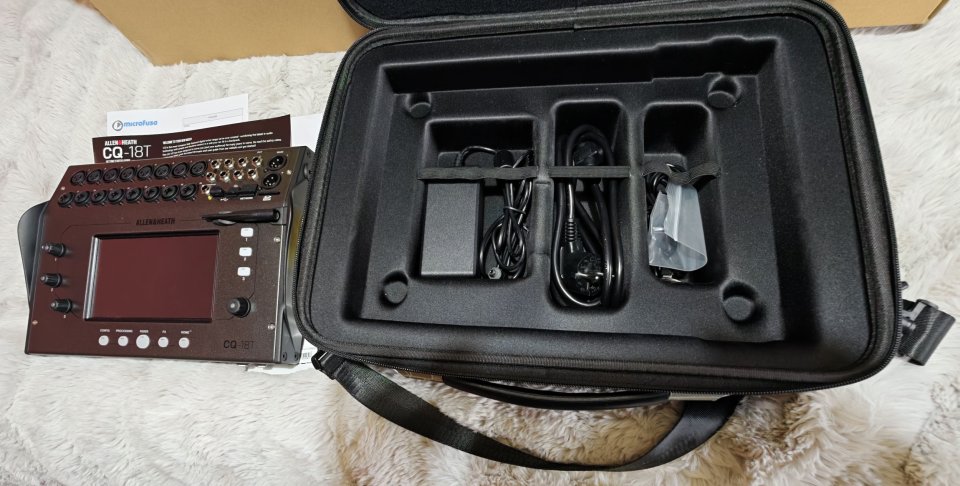 Allen & Heath CQ18T Bundle NUEVO mixer digital