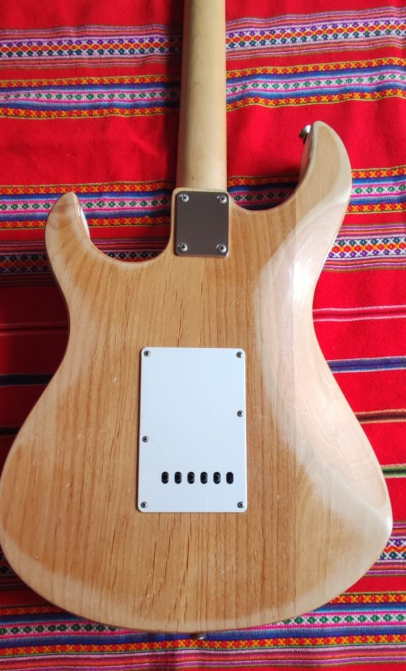 Yamaha Pacífica PAC112J – Tratado Relic / Ajustada por Luthier de segunda mano · Foto 6 de 8 · Las Palmas · 150 €