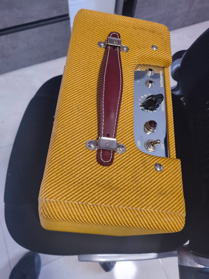 Fender Custom 57 Champ (Reservado)