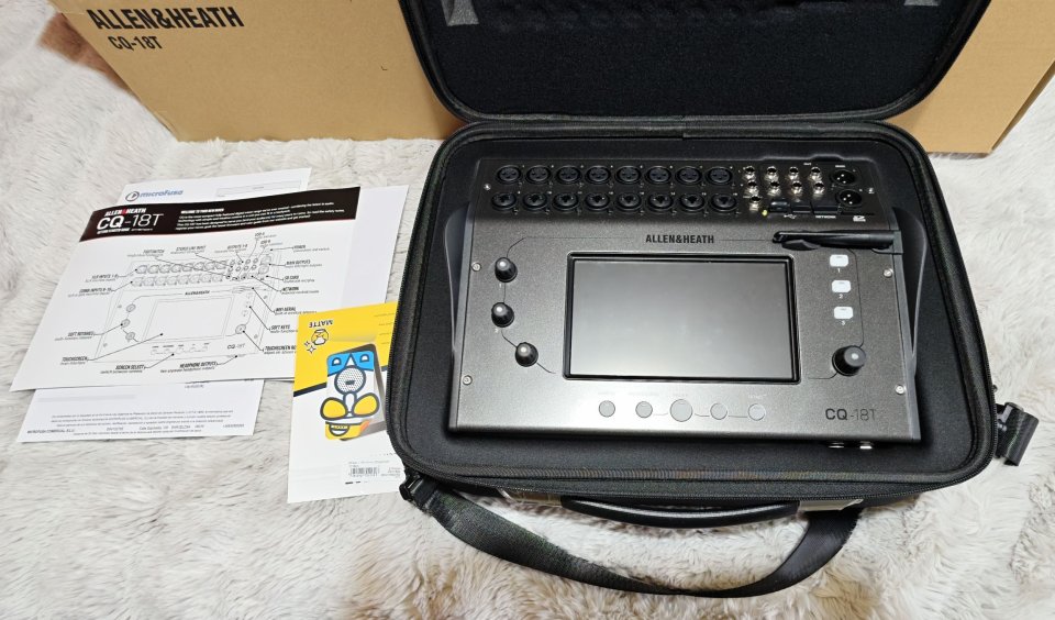 Allen & Heath CQ18T Bundle NUEVO mixer digital