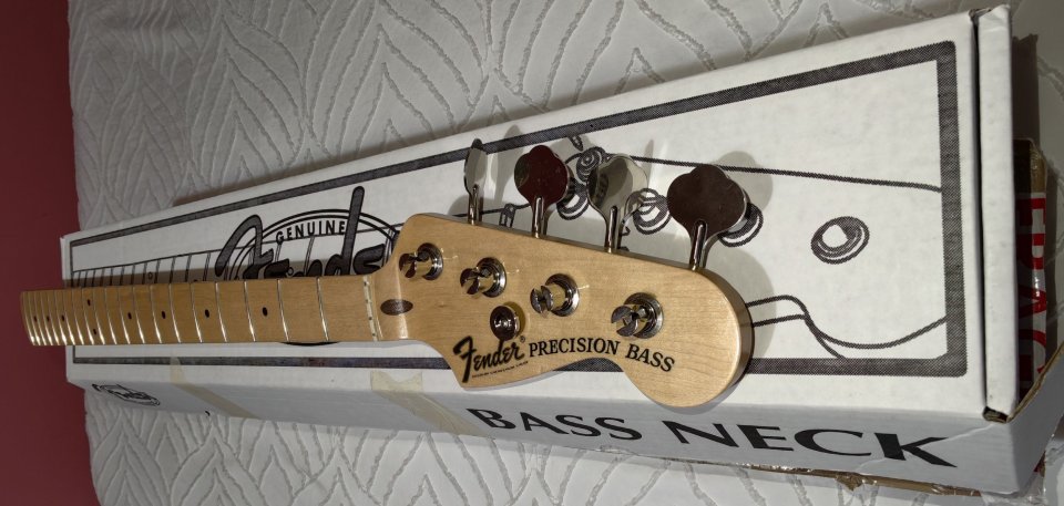 Mastil Allparts USA Fender Precision COMPLETO Y NUEVO