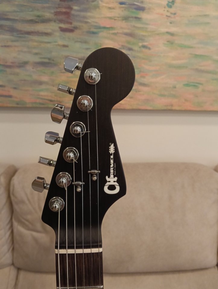 Charvel DK24 Japan HSH 2PT (Mastil de wengué, cuerpo caoba+tapa de arce) de segunda mano · Foto 4 de 10 · Barcelona · 1850 €