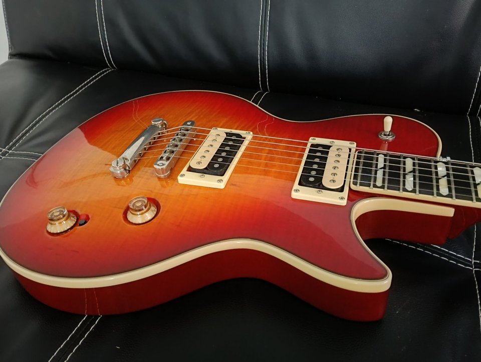 Godin Summit Classic Supreme Ltd. de segunda mano · Foto 7 de 10 · Gipuzkoa