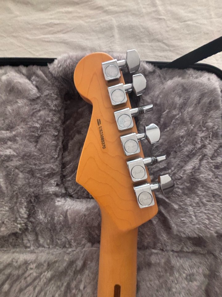 Fender American Profesional II de segunda mano · Foto 4 de 7 · Barcelona · 1650 €