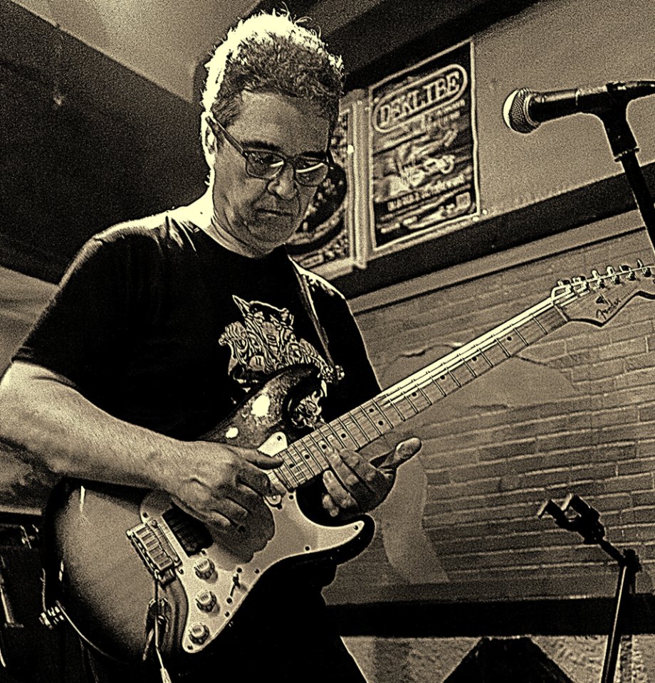 Guitarrista busca banda de rock, hard-rock, blues-rock de segunda mano · Foto 1 de 4 · Gipuzkoa