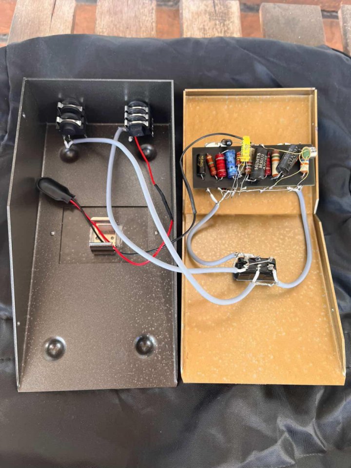 Golden Eagle (Reproducción Tone Bender MKI System Tuned) PPPC Sound Effects