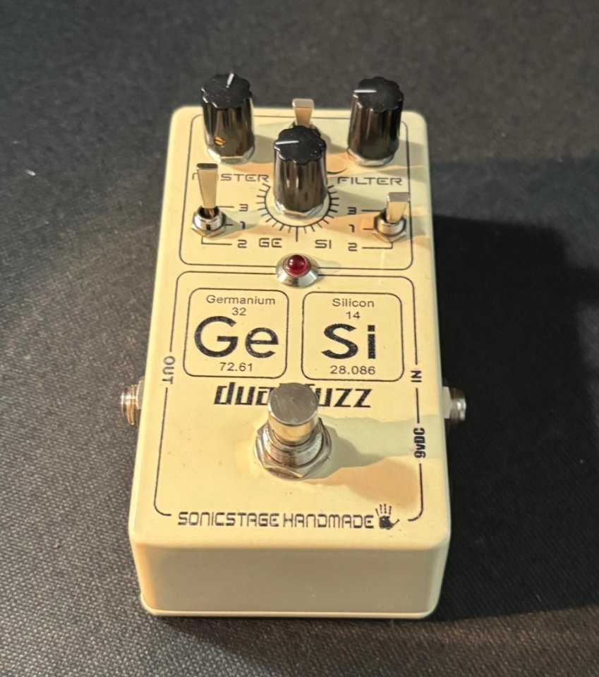 Gemini III Dual Fuzz versión Spaceman