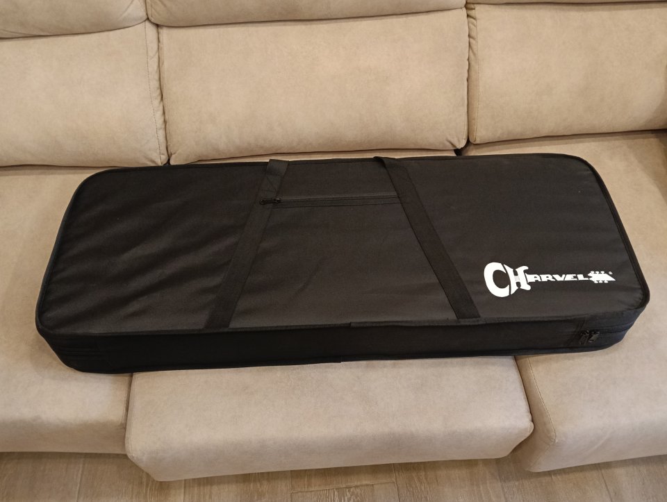 Charvel DK24 Japan HSH 2PT (Mastil de wengué, cuerpo caoba+tapa de arce) de segunda mano · Foto 10 de 10 · Barcelona · 1850 €