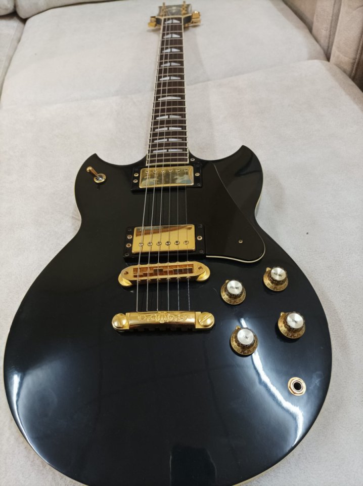 Yamaha Sg 1000 1984 impecable de segunda mano · Foto 1 de 3 · Castellón · 1200 €