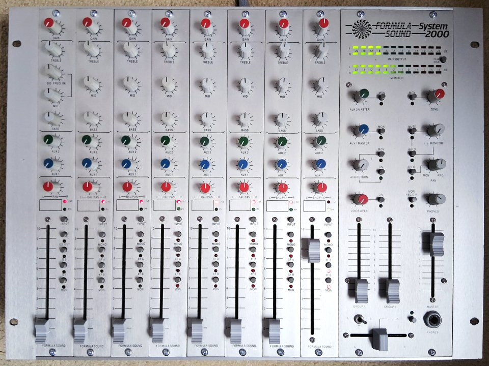 Formula sound system 2000