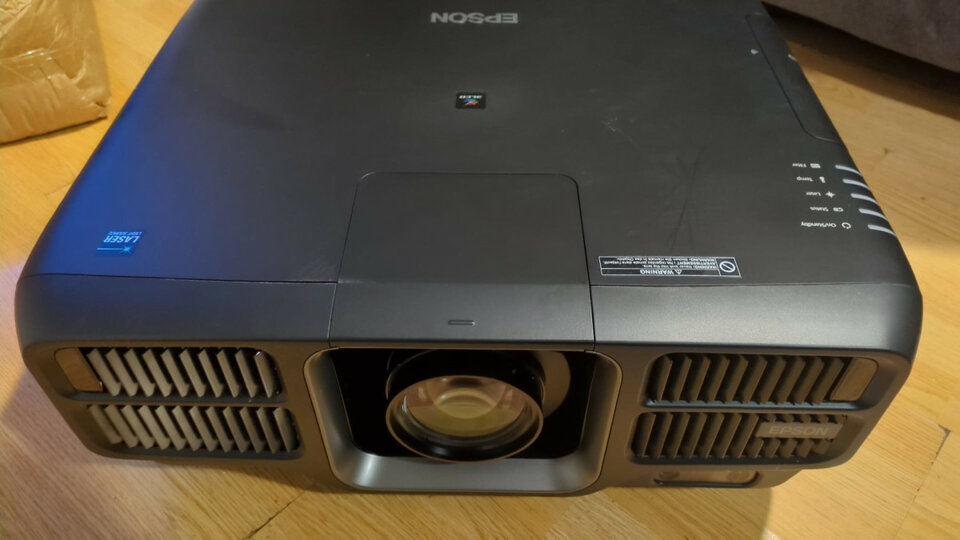 2 Proyectores 9000 Lumens. Epson EB-L1495U