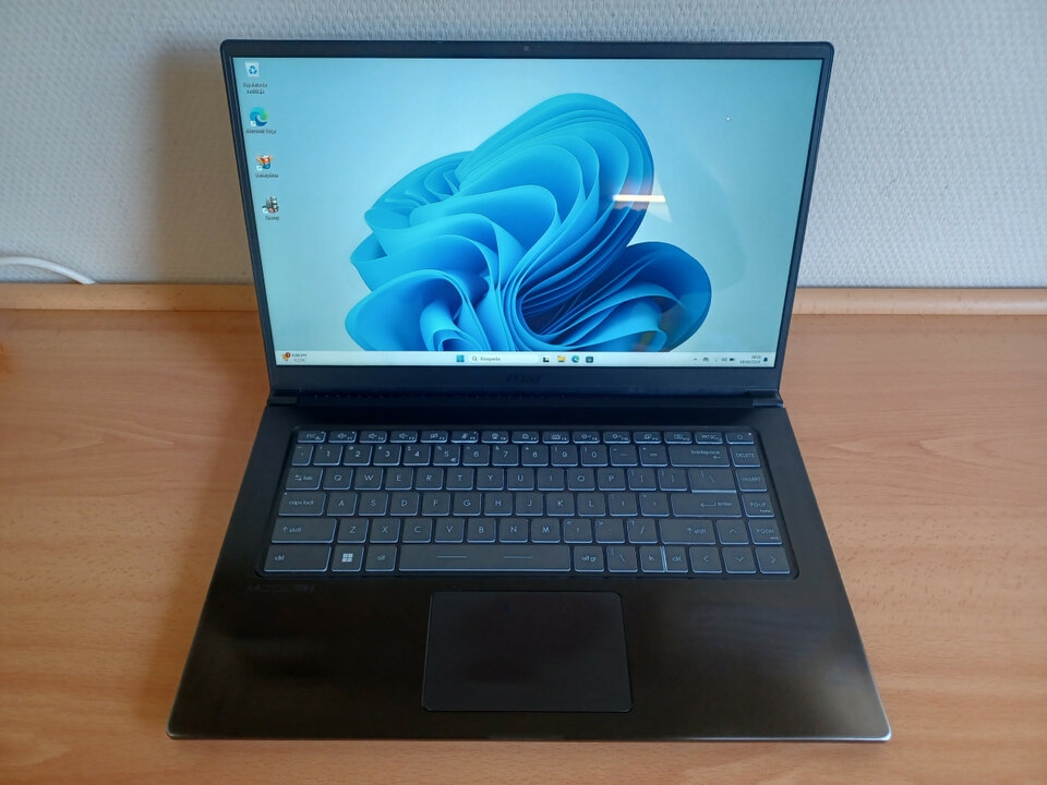 Ordenador portátil MSI Modern 15. i5 10ªGen. 16GB DDR4. NVMe 500GB. 1080FHD